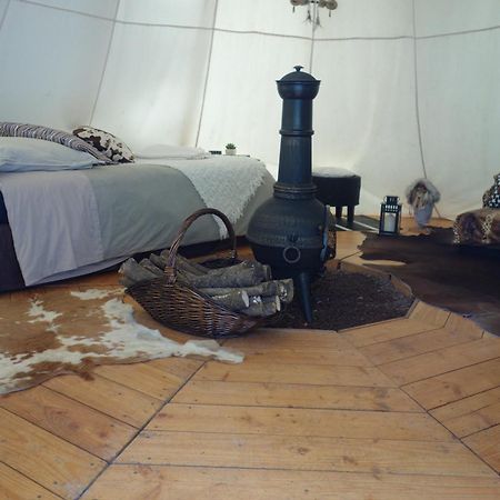 ホテル Levaltipis Saint-Gâtien-des-Bois エクステリア 写真