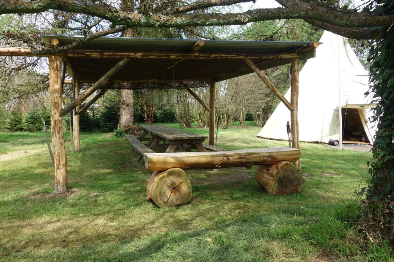 ホテル Levaltipis Saint-Gâtien-des-Bois エクステリア 写真