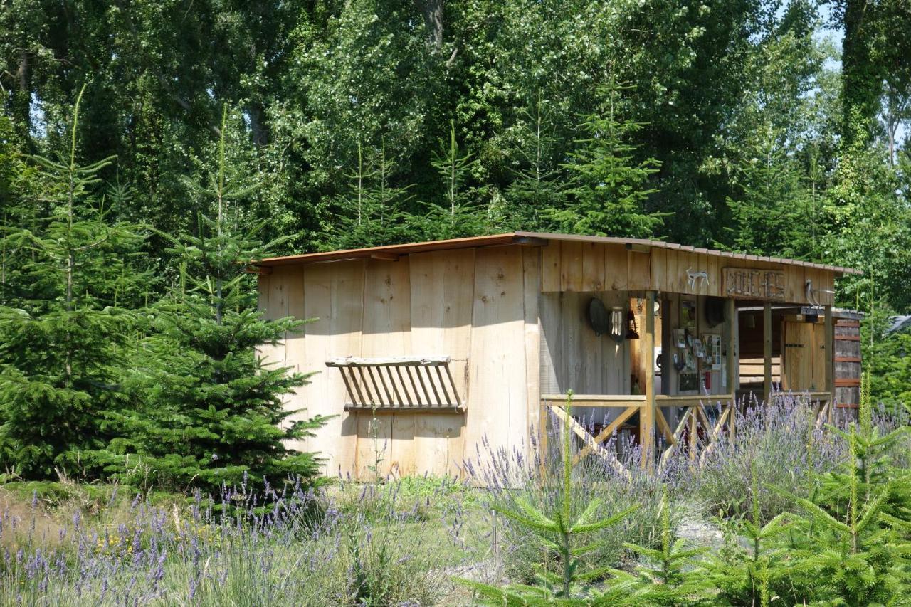 ホテル Levaltipis Saint-Gâtien-des-Bois エクステリア 写真